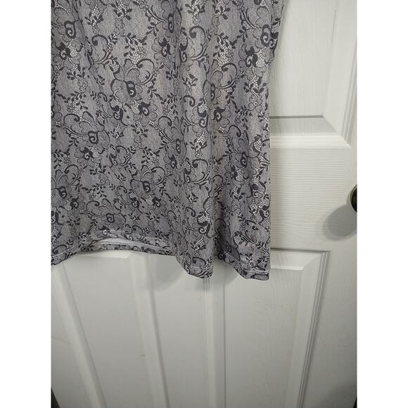 BALI Woman XL Activewear Top Style 8028 Grey Floral Short Sleeve Lined - Picture 6 of 7